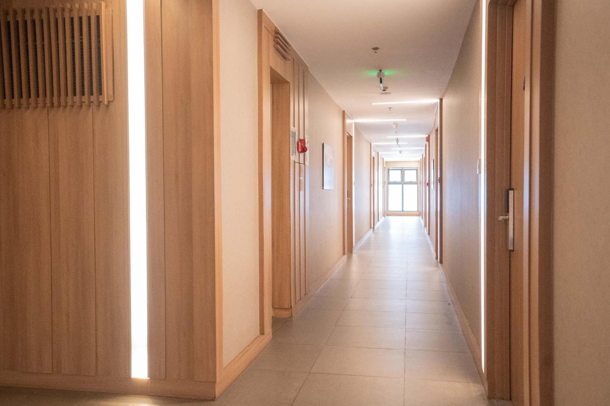 Ho Dich Vu Republic Plaza,tan Binh, Mien Phi Ho Boi, Phong Gym, Day Du Tien Nghi, Wifi Toc Do Cao Căn hộ *