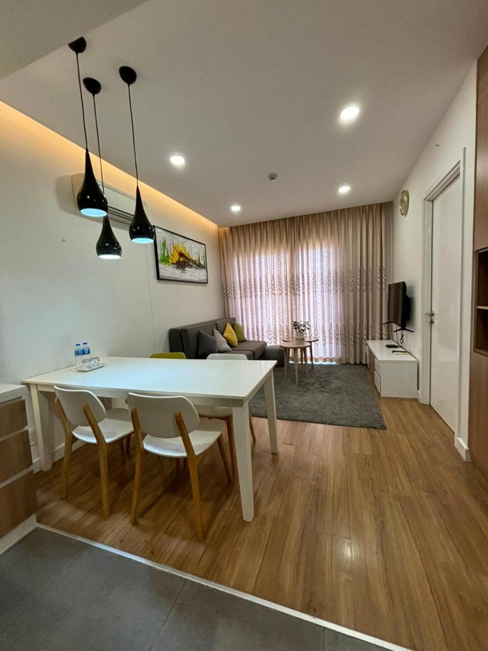 Apartment Ho Dich Vu Republic Plaza,tan Binh, Mien Phi Ho Boi, Phong Gym, Day Du Tien Nghi, Wifi Toc Do Cao Ho Chi Minh City
